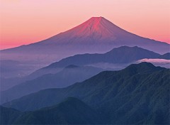 Distant Fuji